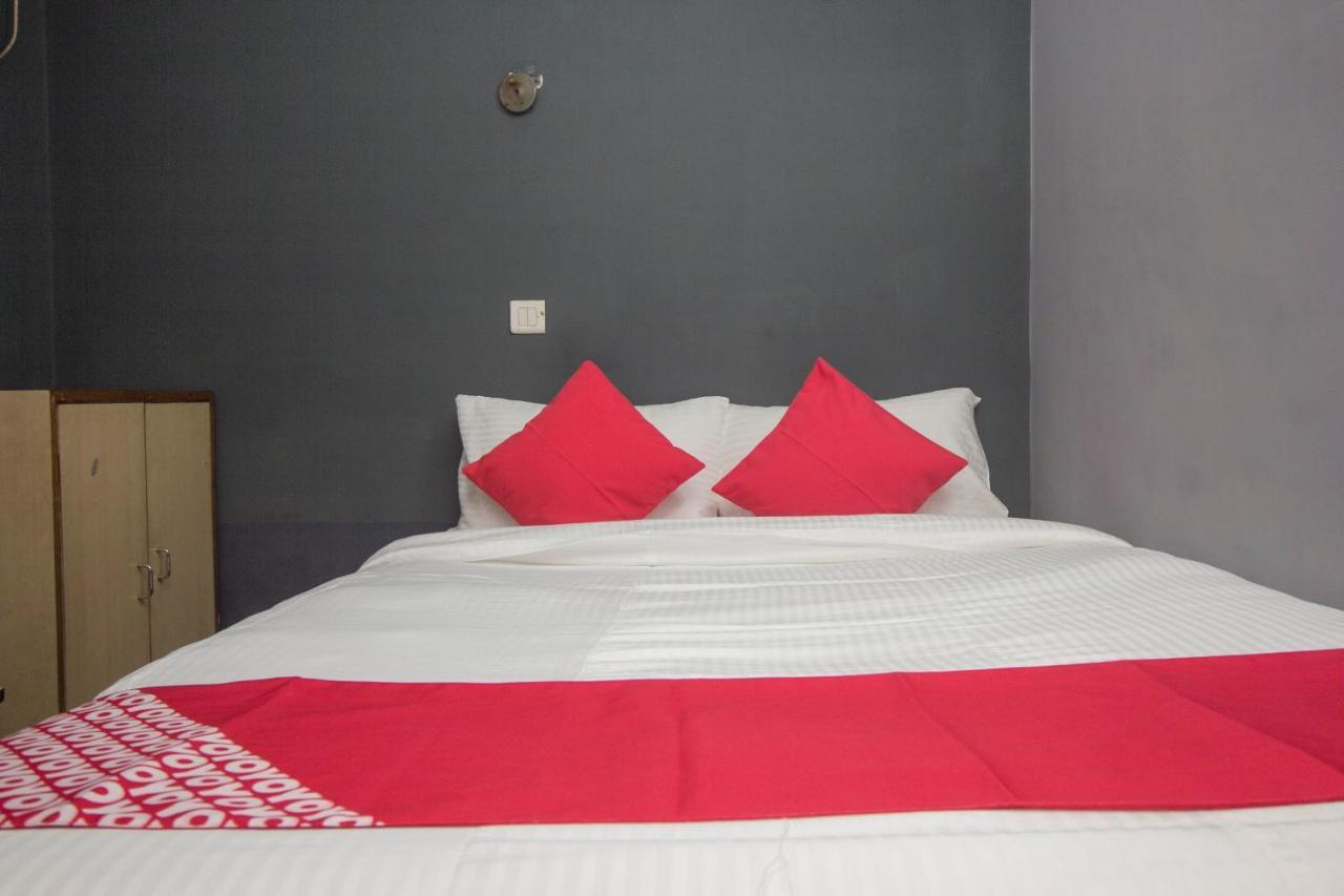 Hotel O Golden Moments Siliguri Ngoại thất bức ảnh