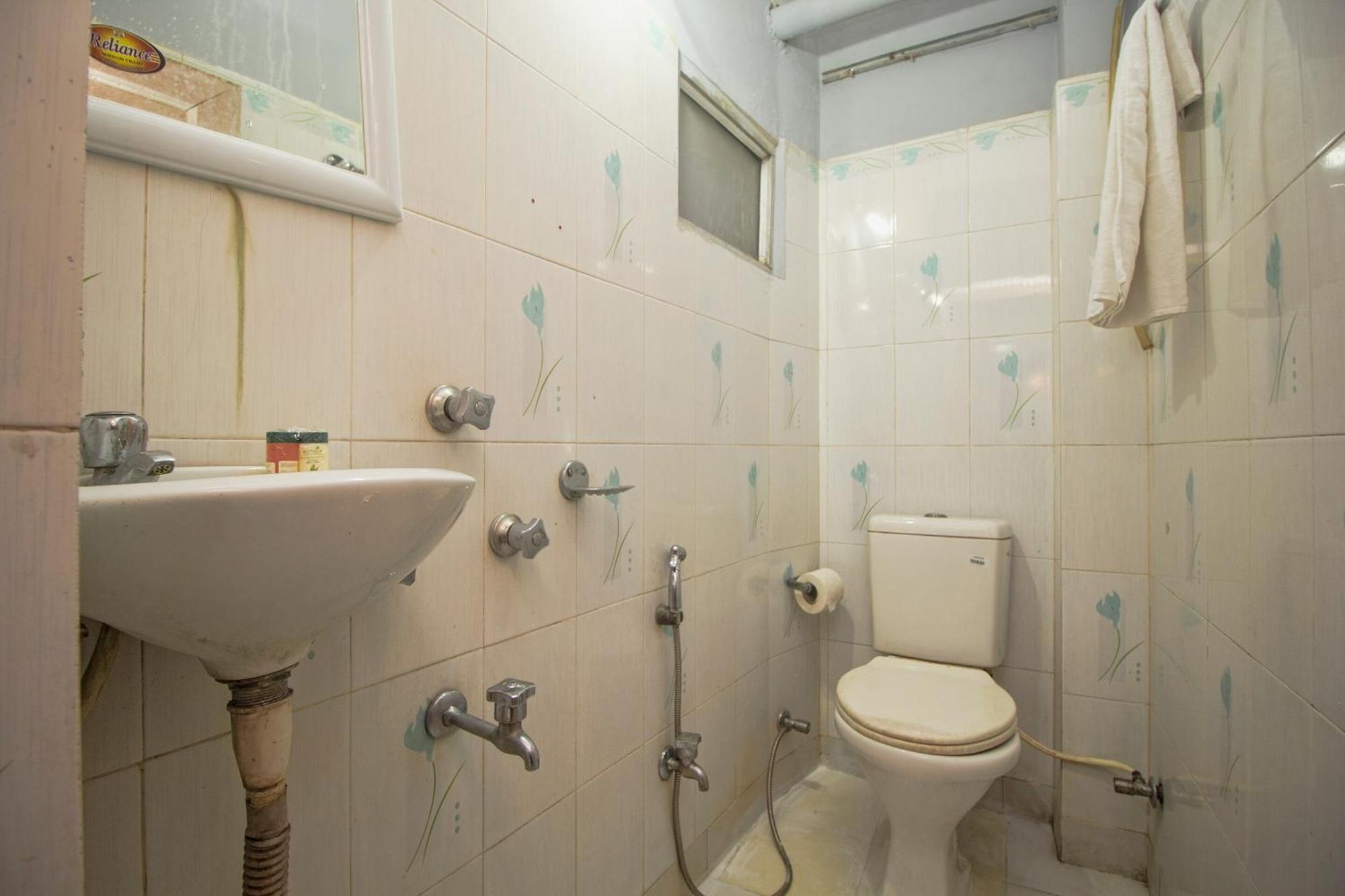 Hotel O Golden Moments Siliguri Ngoại thất bức ảnh