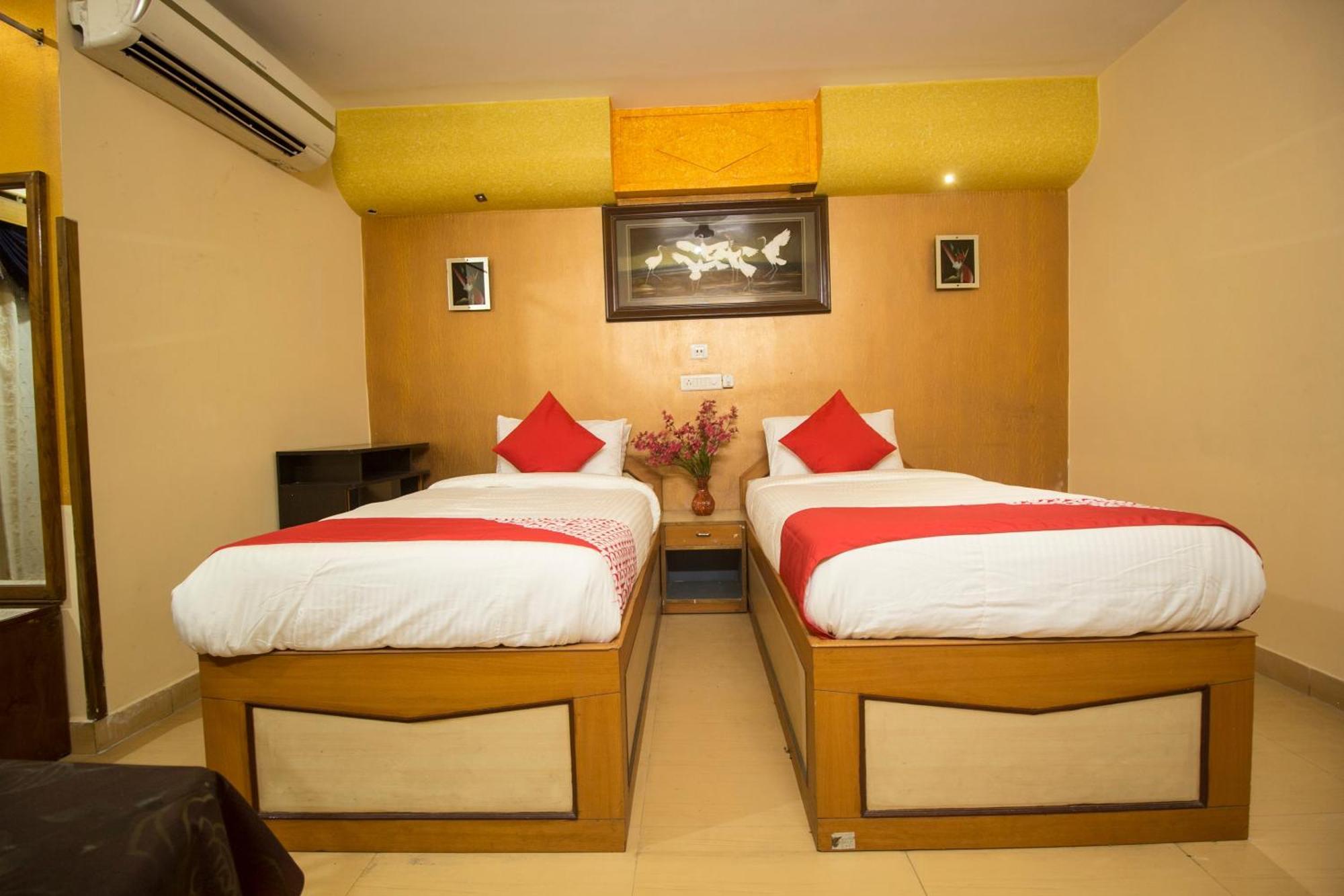 Hotel O Golden Moments Siliguri Ngoại thất bức ảnh