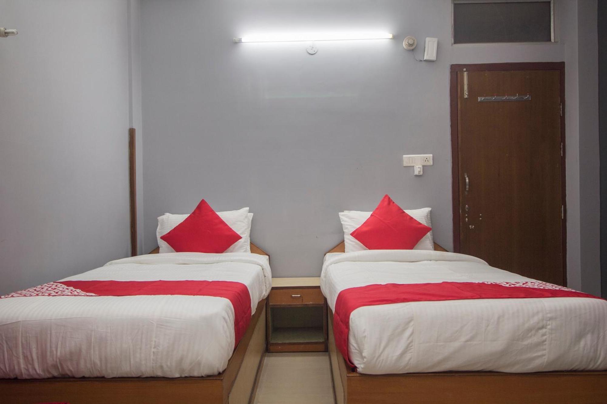 Hotel O Golden Moments Siliguri Ngoại thất bức ảnh